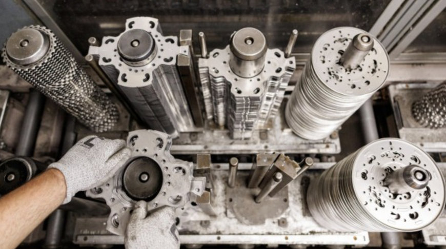 Key innovation by Schaeffler - dual-mass flywheels